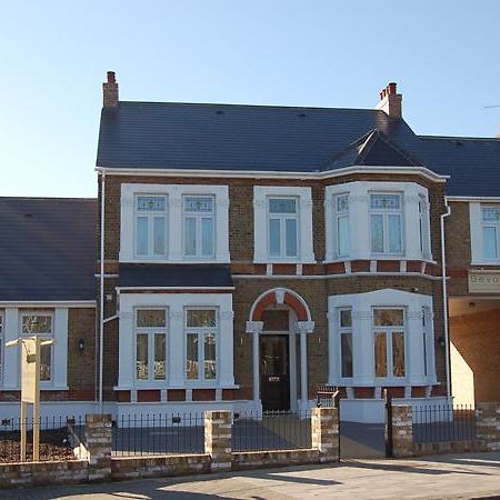 Hornchurch Devonshire Hotel מראה חיצוני תמונה