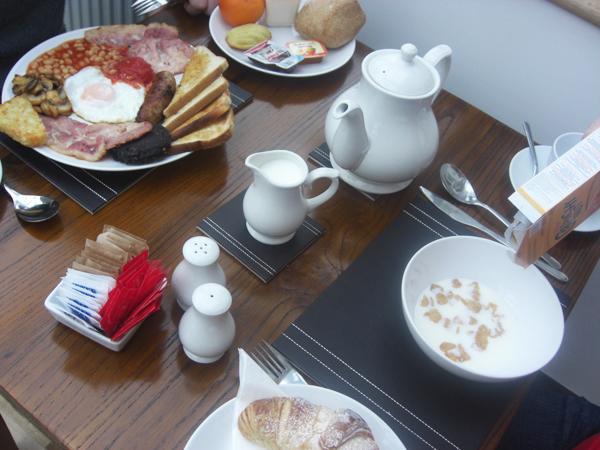 Hornchurch Devonshire Hotel מראה חיצוני תמונה
